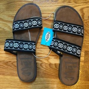 Two straps black and white sandals